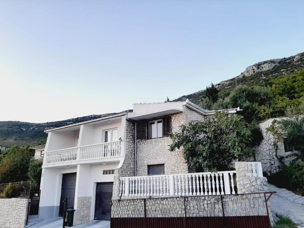Apartment Natali Kastel Stari Ngoại thất bức ảnh